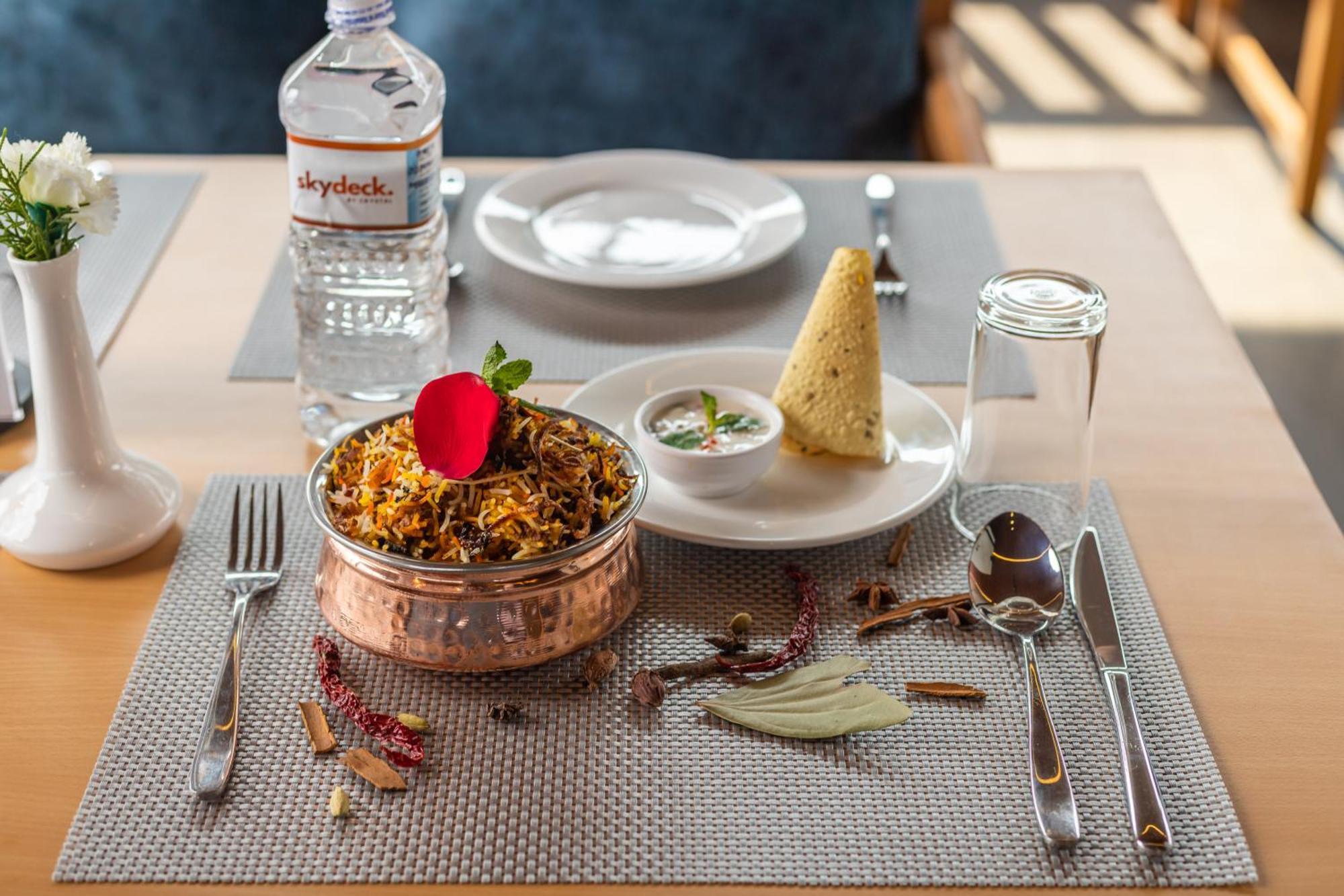 Hotel Crystal Pashupati كاتماندو المظهر الخارجي الصورة