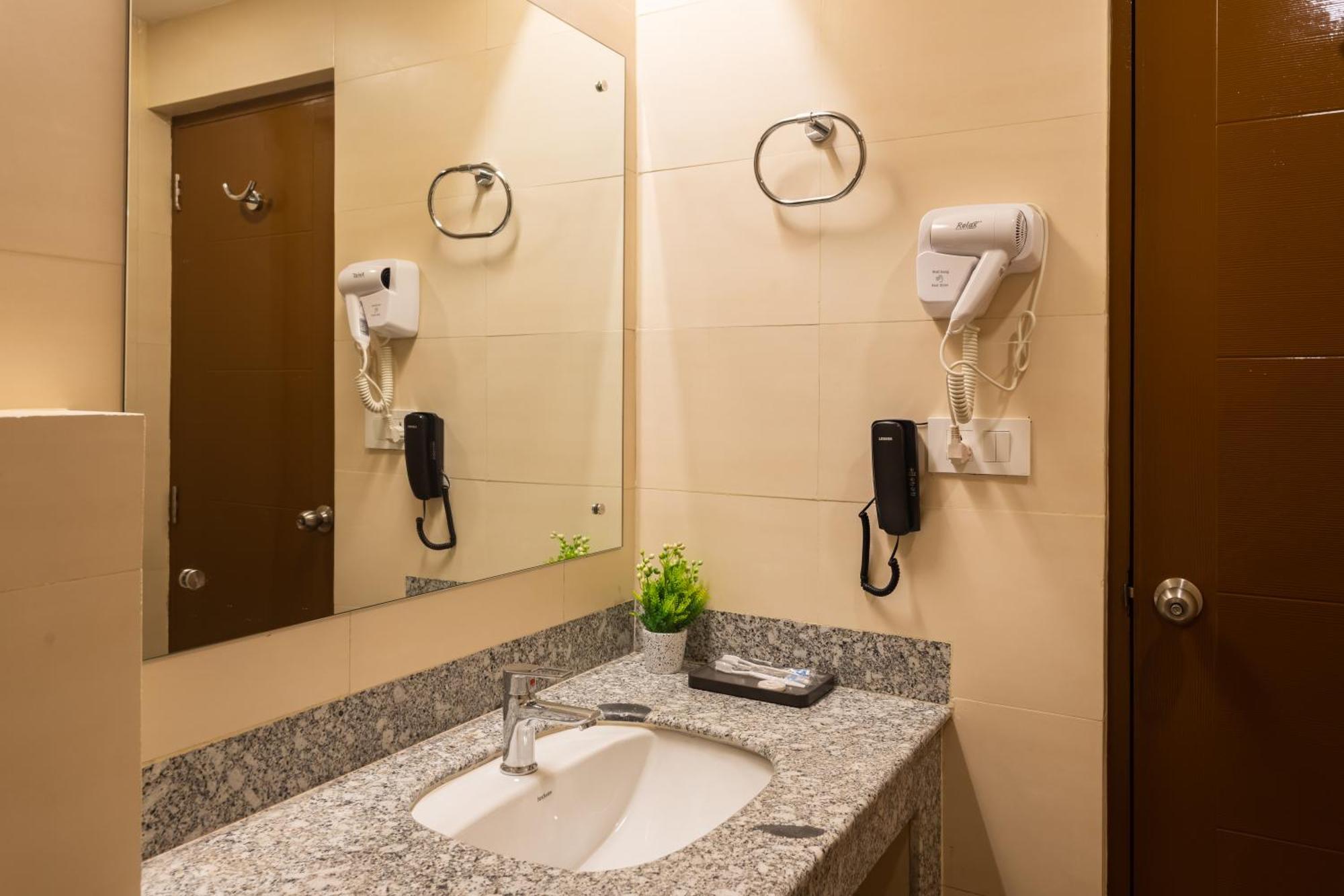 Hotel Crystal Pashupati كاتماندو المظهر الخارجي الصورة
